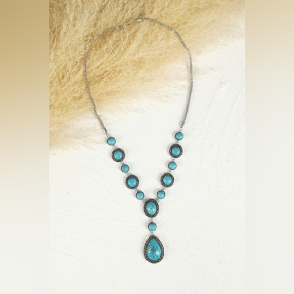 NEW Boutique 5-Star Rated Green Crackle Turquoise Water Drop Accent Necklace, OS - Picture 6 of 9